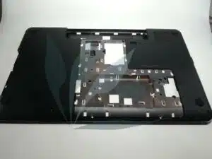 Plasturgie fond de caisse 708037-001 -- Plasturgie fond de caisse correspondant à la référence constructeur 708037-001