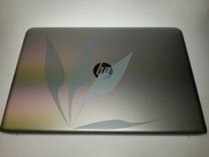 Capot supérieur écran argent neuf pour HP Envy 15-AE SERIES (pour modèles full HD non tactiles)