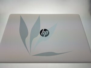 Capot supérieur écran blanc neuf d'origine HP pour HP Notebook 17-AK SERIES(pour modèles non tactiles uniquement)