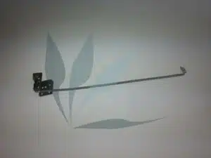 Charnière gauche neuve d'origine Toshiba pour Toshiba Satelite C870